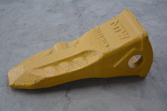 Dents et adaptateurs du seau PC200