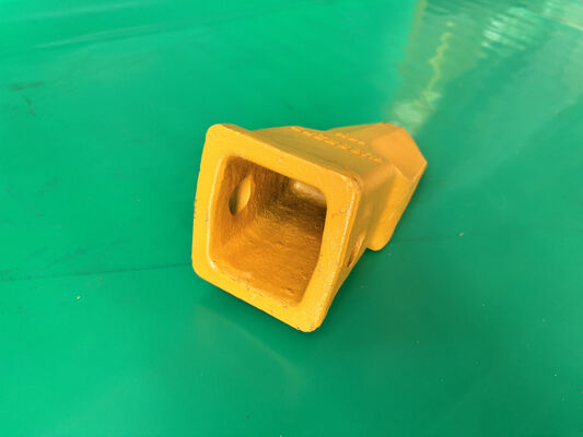 1U3352PT, Pointe de dent de chargeuse CAT Style J350