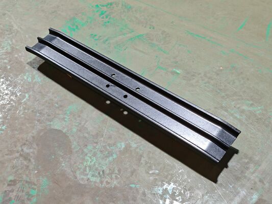 Chaussure de course Komatsu PC60 Triple Grouser chaussure de course Pitch STG135A-8-750-001