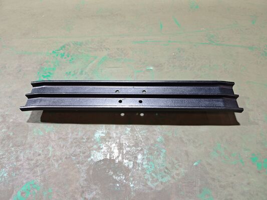 Chaussure de course Komatsu PC60 Triple Grouser chaussure de course Pitch STG135A-8-750-001