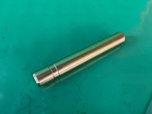 Nouveau remplacement de broche 1341808 J800