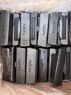 V43PN Godet / Dent de trancheuse / Goupille de retenue des dents