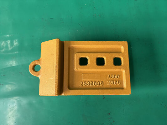 2530069 Coulée demi-flèche bord de fin 3 trous 966G 966H 966M 972G