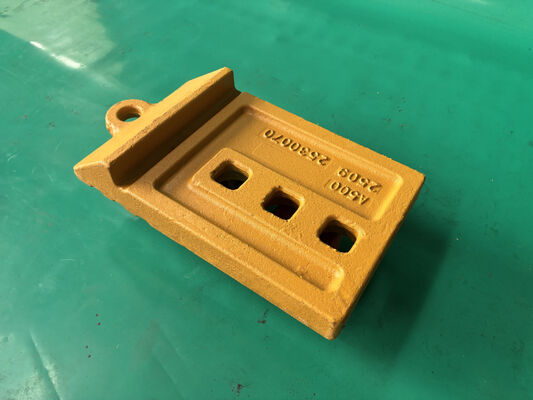 2530070 Extrémité de flèche demi-coulée 3 trous 966G 966H 966M 972G