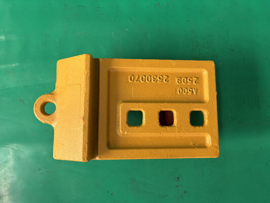 2530070 Extrémité de flèche demi-coulée 3 trous 966G 966H 966M 972G