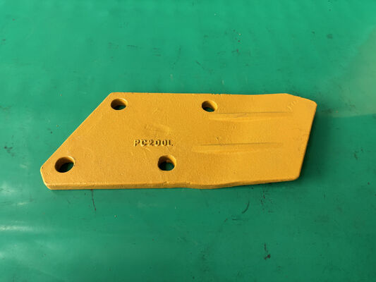 205-70-74180L PC200 Couteau latéral gauche