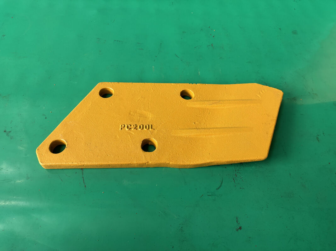 205-70-74180L PC200 Couteau latéral gauche