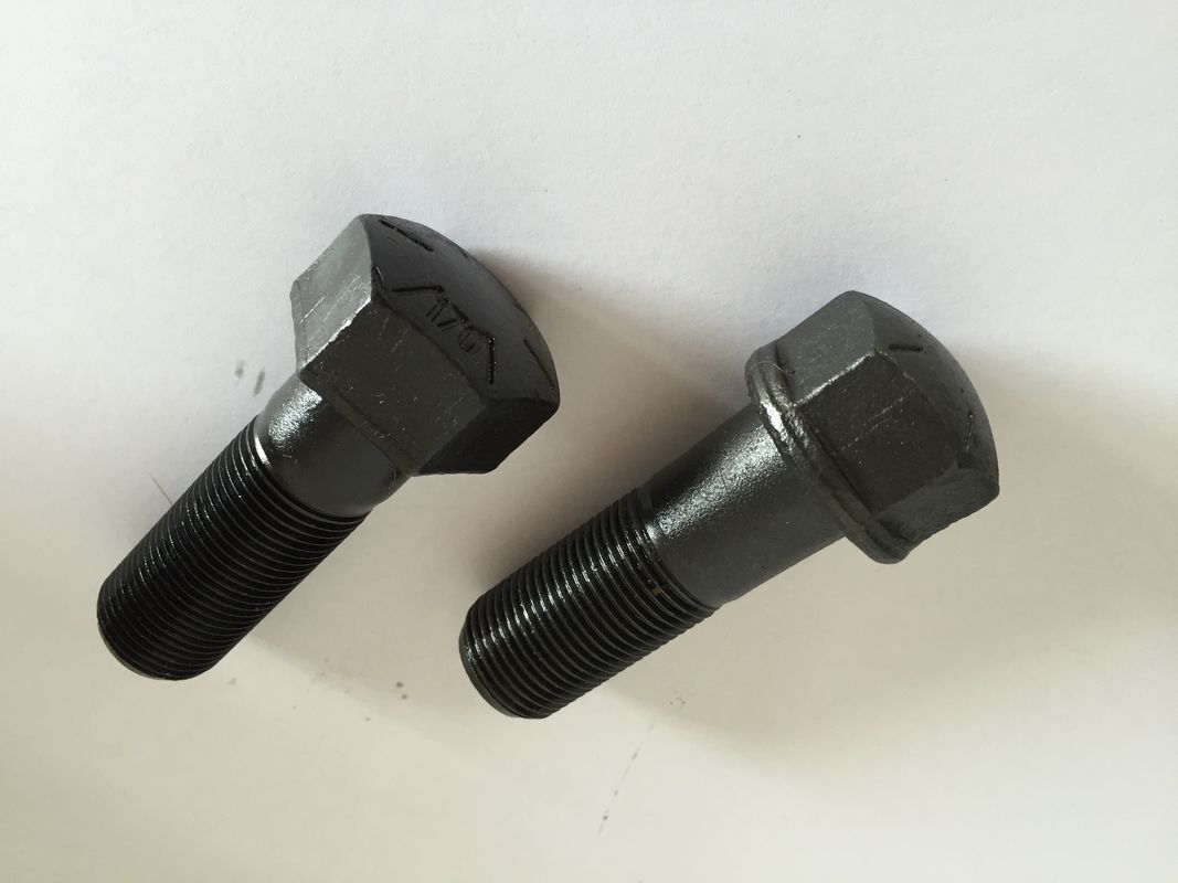 Boulon de charrue traité thermiquement en acier allié 5P8823 1-1/4"-7 UNC × 4-1/8" Fixation pour équipement lourd